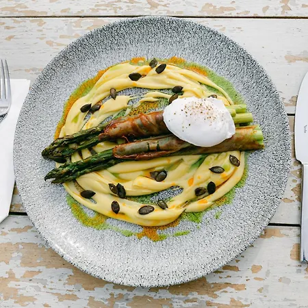 بيت ضيافة Na Kmine Obristvi