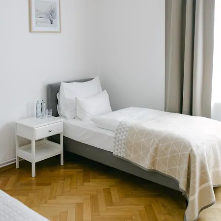 Na Kmine بيت ضيافة