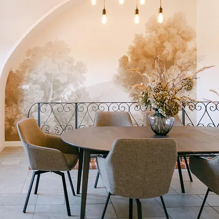 بيت ضيافة Na Kmine Obristvi