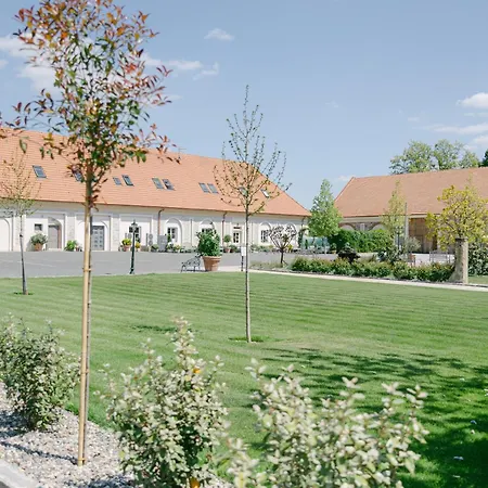 بيت ضيافة Na Kmine 4*