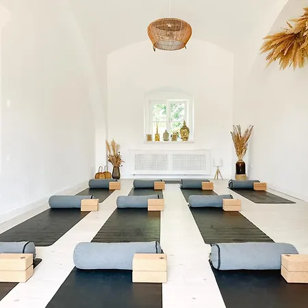 Na Kmine بيت ضيافة