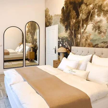 Na Kmine بيت ضيافة Obristvi