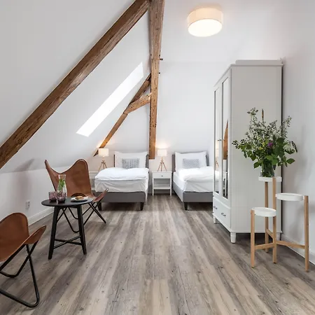 Na Kmine بيت ضيافة 4*