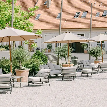 بيت ضيافة Na Kmine